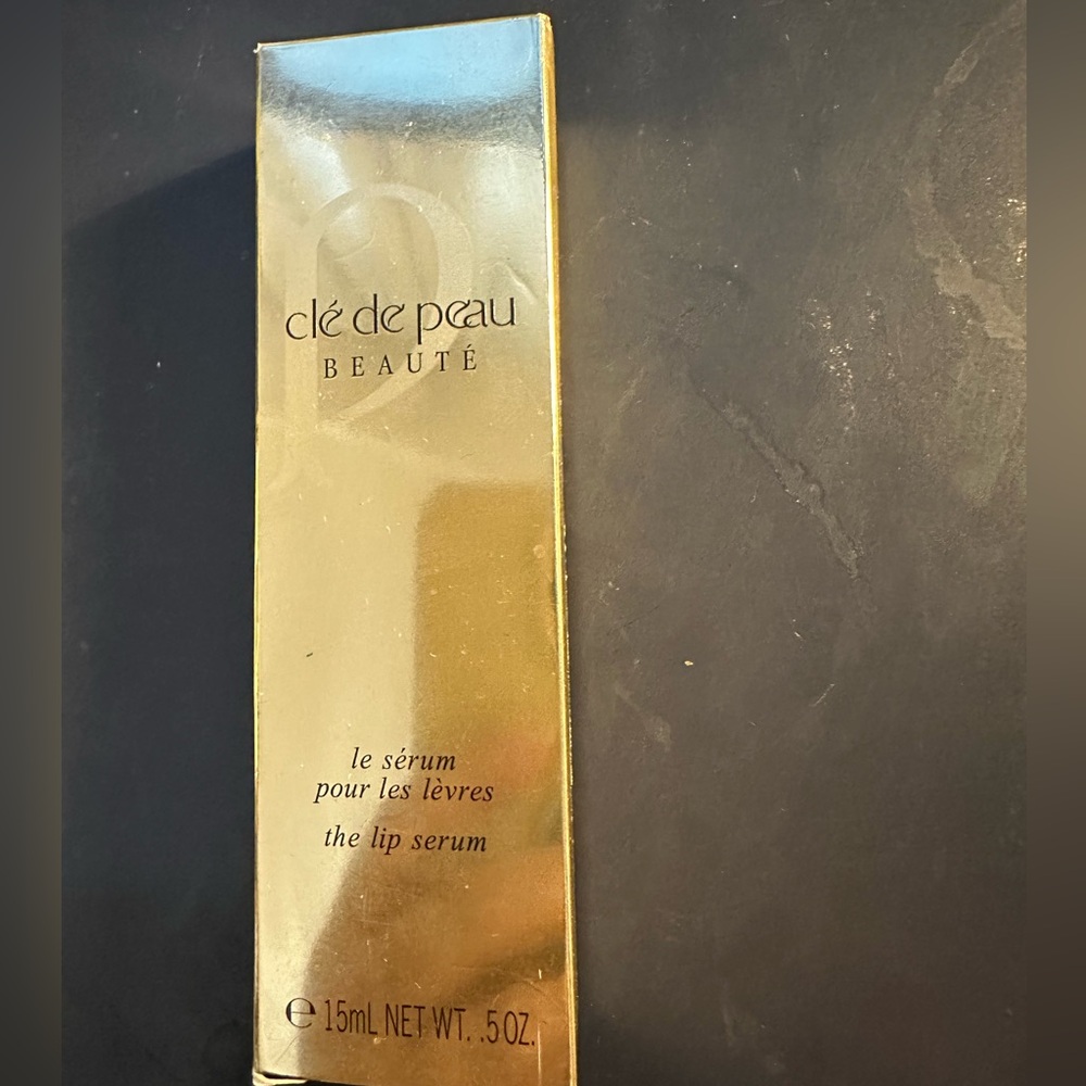 Cle De Peau the Lip Serum